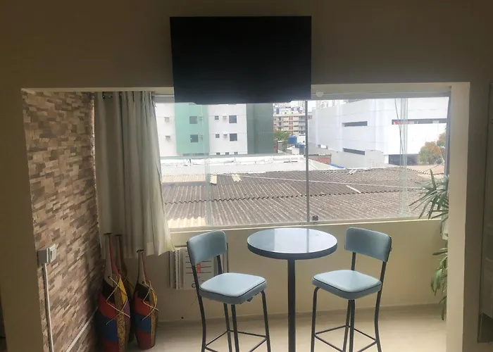 Lindo Apartamento Com Varanda A 100M - Praia De Boa Viagem