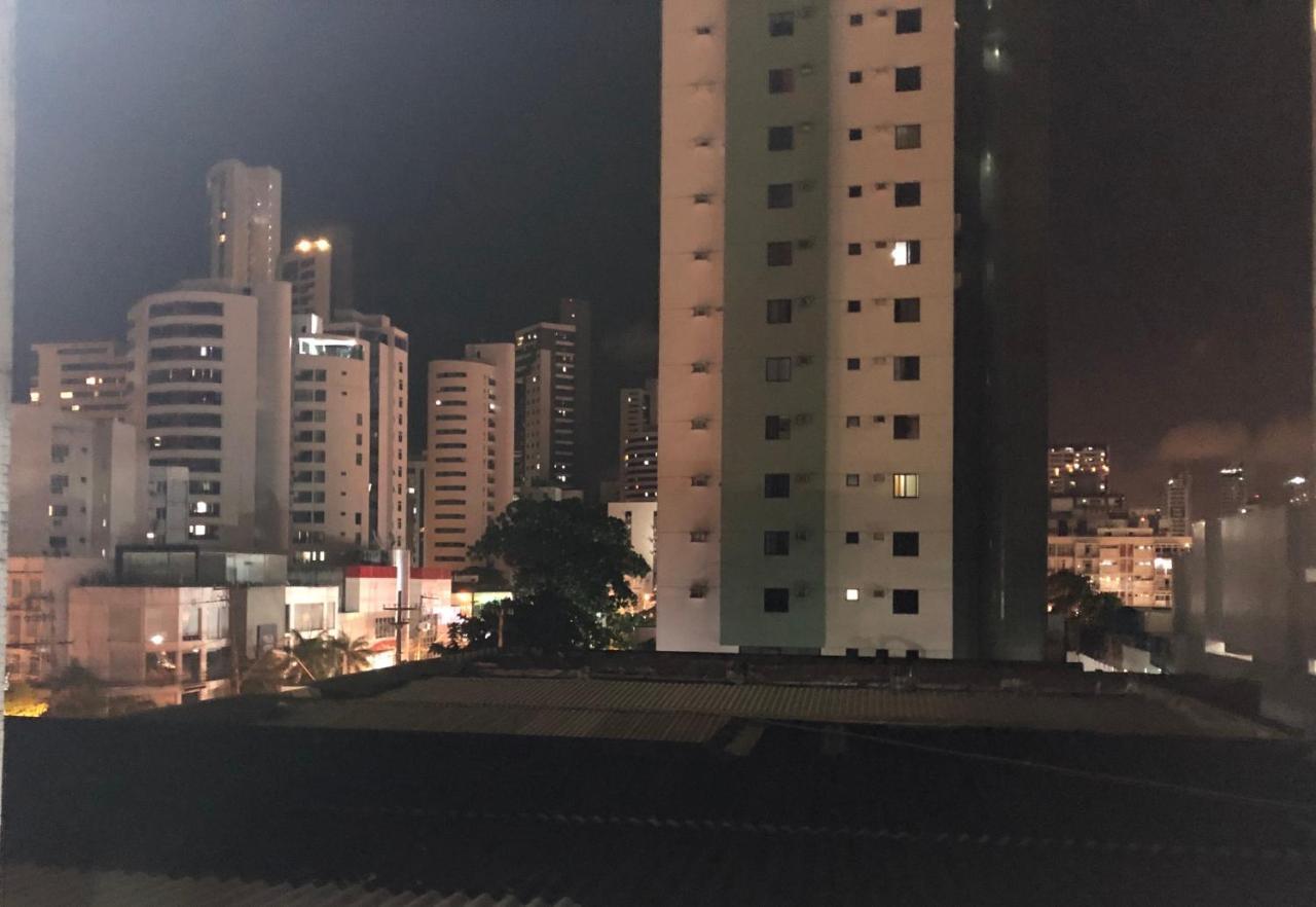 Lindo Com Varanda A 100m - De Boa Viagem 公寓